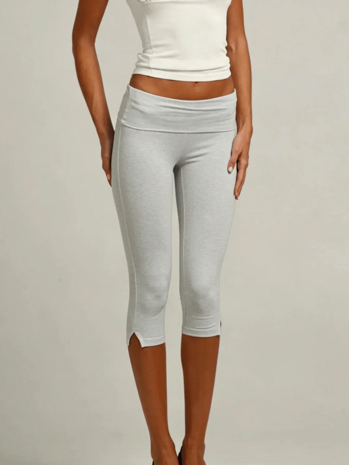 Women Low Waist Capri Leggings With Elastic Waistband Pockets
