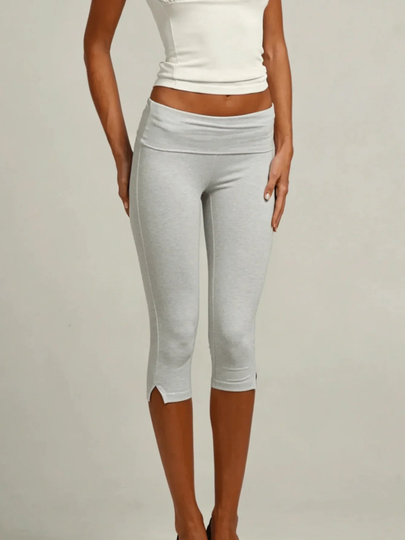 Women Low Waist Capri Leggings With Elastic Waistband Pockets